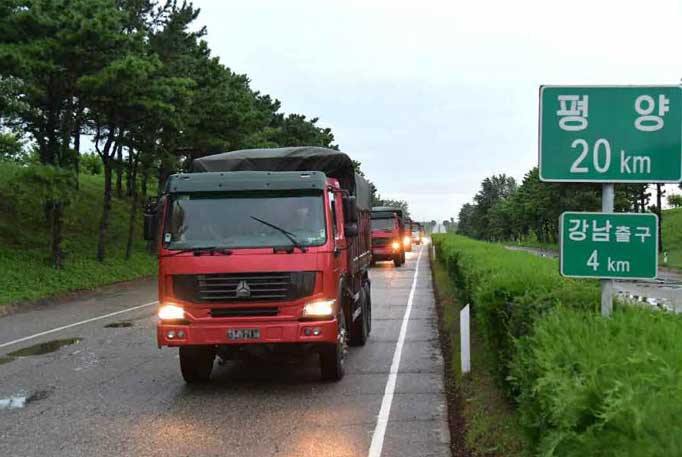 0-큰물피해를 입은 황해북도 은파군 대청리인민들이 받아안은 친어버이사랑